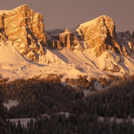 Rifugio Passo Staulanza Hotell Zoldo Alto Eksteriør bilde