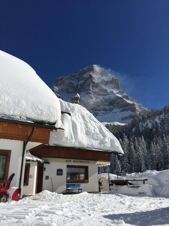 Rifugio Passo Staulanza Hotell Zoldo Alto Eksteriør bilde