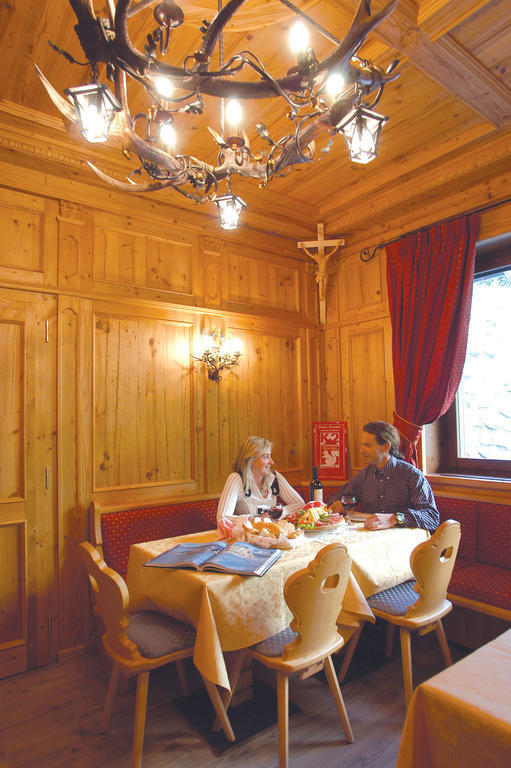 Rifugio Passo Staulanza Hotell Zoldo Alto Eksteriør bilde